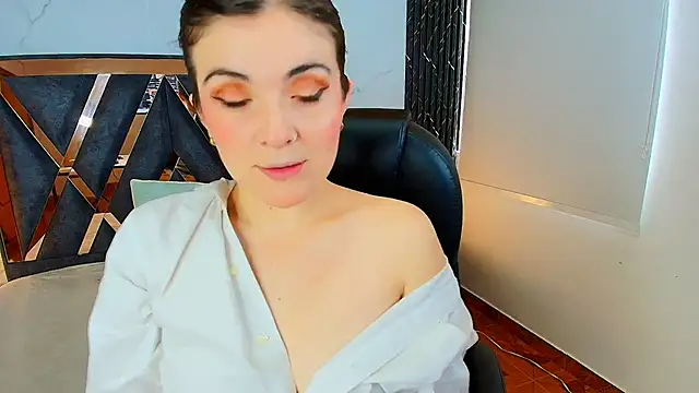 Amara vega online show from 10/28/25, 12:30