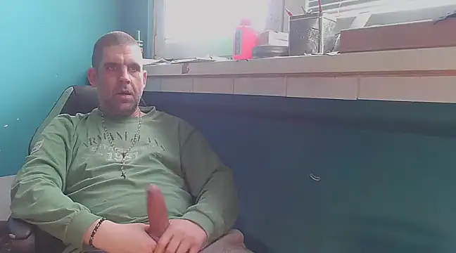 Snapshot of YouWantMe666 chatting on 02/21/25, 08:18 YouWantMe666 online show from 02/21/25, 08:18