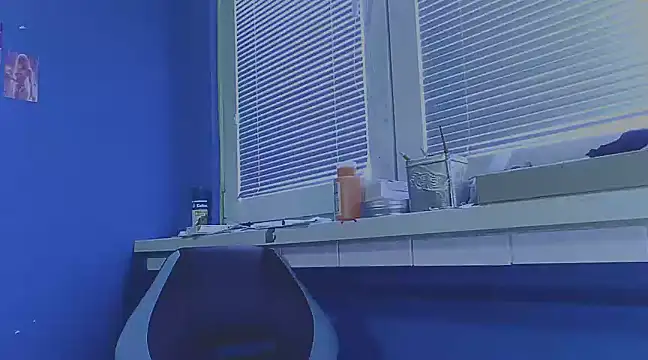 Snapshot of YouWantMe666 chatting on 02/22/25, 06:28 YouWantMe666 online show from 02/22/25, 06:28