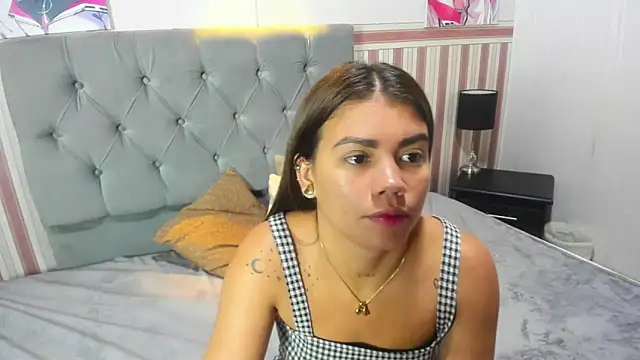 Snapshot of Gissel_Angel chatting on 03/22/25, 11:42 Gissel Angel online show from 03/22/25, 11:42