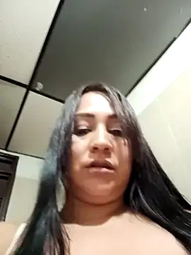 skarleth001 online show from 09/20/25, 05:08