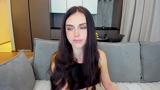 Snapshot of sexyangeloux chatting on 12/18/24, 06:14 sexyangeloux online show from 12/18/24, 06:14