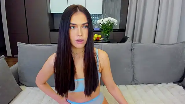 Snapshot of sexyangeloux chatting on 01/13/25, 08:37 sexyangeloux online show from 01/13/25, 08:37