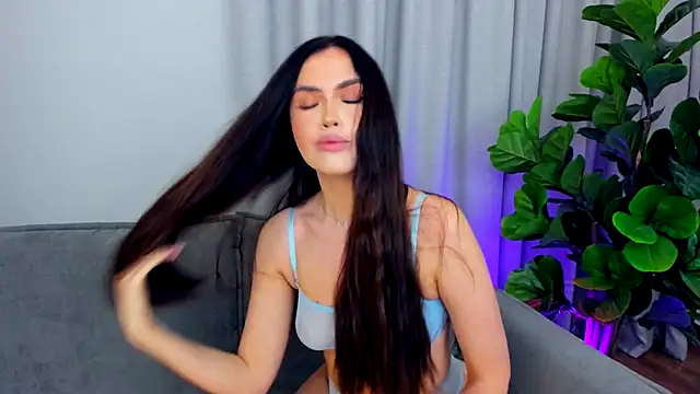 Snapshot of sexyangeloux chatting on 10/05/25, 09:13 sexyangeloux online show from 10/05/25, 09:13