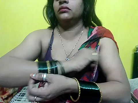 Snapshot of Sexyranibhabhi chatting on 11/23/25, 02:33 Sexyranibhabhi online show from 11/23/25, 02:33