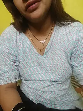 Snapshot of Sexyranibhabhi chatting on 05/19/26, 02:45 Sexyranibhabhi online show from 05/19/26, 02:45