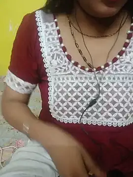 Snapshot of Sexyranibhabhi chatting on 05/27/26, 02:25 Sexyranibhabhi online show from 05/27/26, 02:25