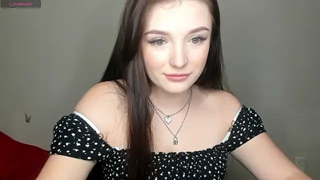 Snapshot of EvaaMillerr99 chatting on 01/24/25, 11:02 EvaaMillerr99 online show from 01/24/25, 11:02