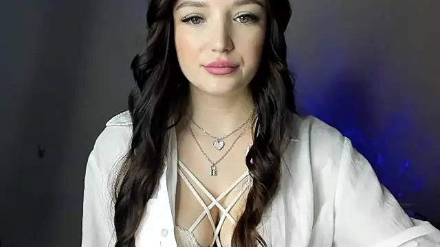 Snapshot of EvaaMillerr99 chatting on 02/06/25, 01:54 EvaaMillerr99 online show from 02/06/25, 01:54