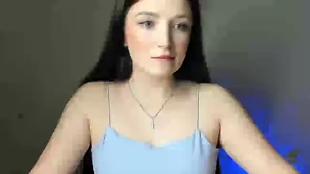 Snapshot of EvaaMillerr99 chatting on 03/16/25, 09:05 EvaaMillerr99 online show from 03/16/25, 09:05