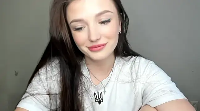 Snapshot of EvaaMillerr99 chatting on 03/21/25, 01:56 EvaaMillerr99 online show from 03/21/25, 01:56