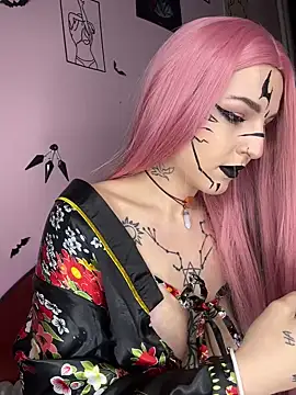 MoonAgnes online show from 01/04/25, 08:48