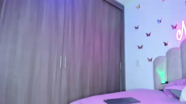 NaomiAsha online show from 09/14/25, 11:20