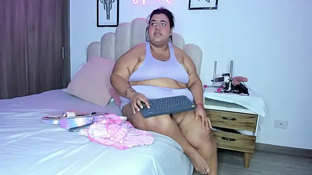 NaomiAsha online show from 03/09/26, 08:13