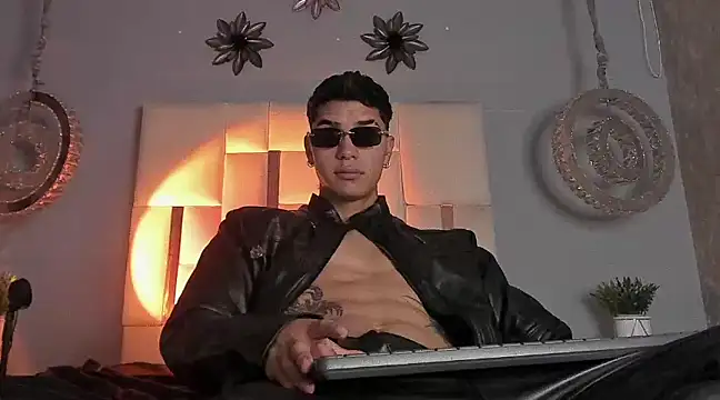 AndyPalmer  online show from 12/21/24, 02:58