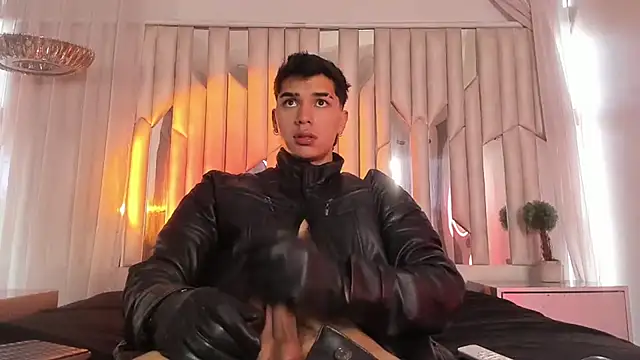 AndyPalmer  online show from 02/21/25, 02:48