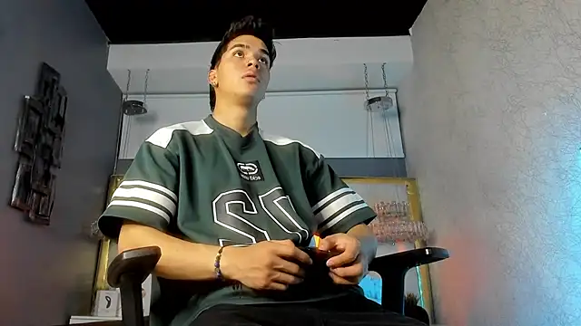 AndyPalmer  online show from 03/04/25, 07:11