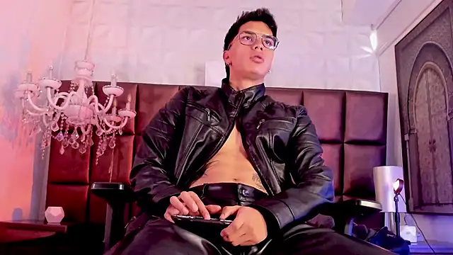 AndyPalmer  online show from 03/12/25, 05:07