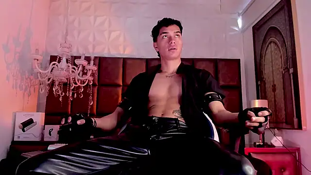 AndyPalmer  online show from 03/18/25, 03:21