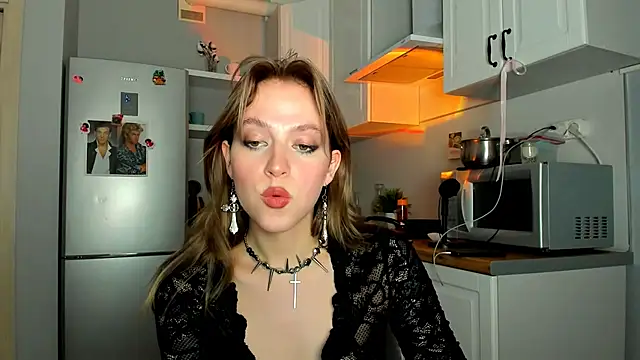 Niky  Jess online show from 02/10/25, 05:09