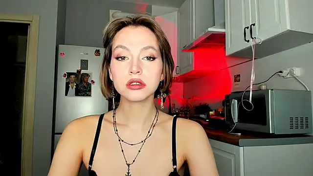 Niky  Jess online show from 03/11/25, 08:41