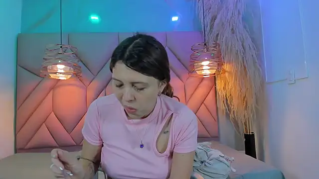 AngelaaCute  online show from 12/26/24, 12:16