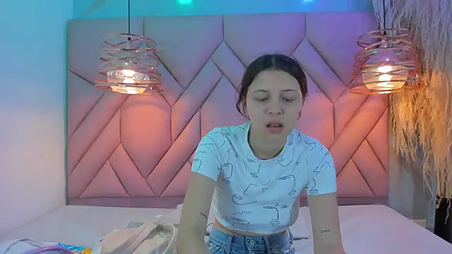 AngelaaCute  online show from 01/15/25, 11:43