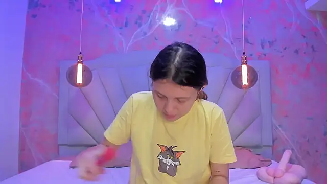 AngelaaCute  online show from 01/30/25, 12:27