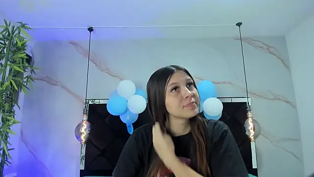 Snapshot of AngelaaCute_ chatting on 09/30/25, 12:10 AngelaaCute online show from 09/30/25, 12:10