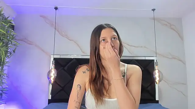 AngelaaCute  online show from 10/15/25, 12:16