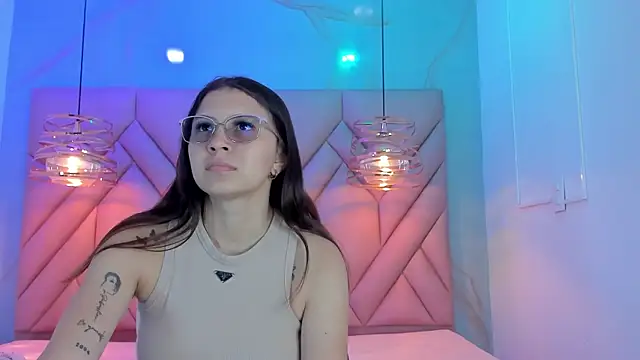 Snapshot of AngelaaCute_ chatting on 07/11/26, 11:57 AngelaaCute online show from 07/11/26, 11:57