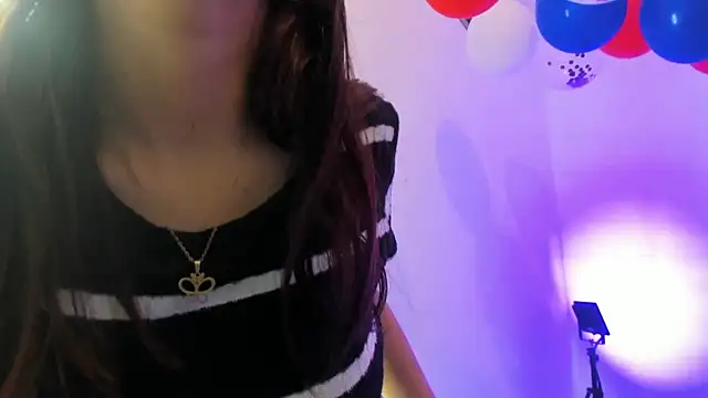 Snapshot of AngelaaCute_ chatting on 07/17/26, 12:01 AngelaaCute online show from 07/17/26, 12:01