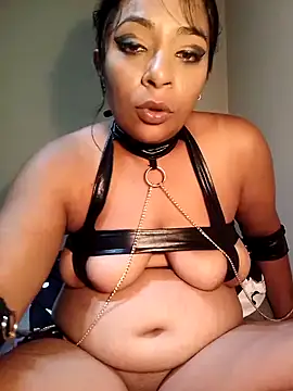 Snapshot of indianstormxo_ chatting on 02/13/25, 10:44 indianstormxo  online show from 02/13/25, 10:44