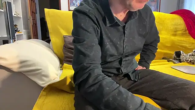 Snapshot of fastuga24 chatting on 02/09/26, 04:44 fastuga24 online show from 02/09/26, 04:44