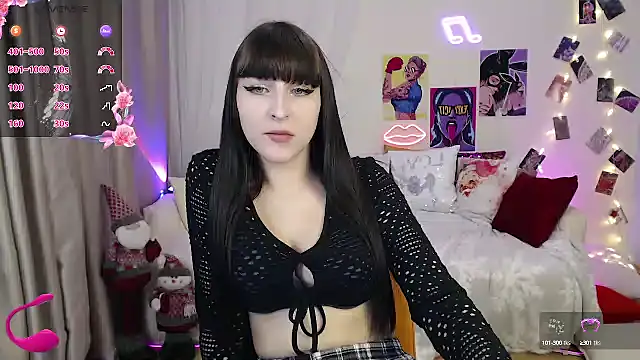 ElsaNeal online show from 01/14/25, 06:07