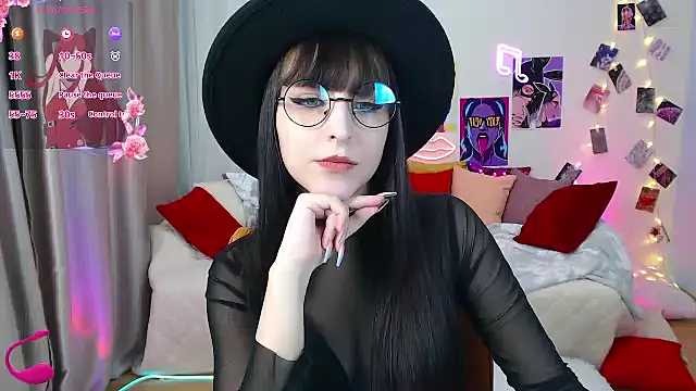 ElsaNeal online show from 01/31/25, 06:03