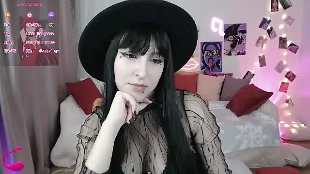 ElsaNeal online show from 02/11/25, 04:02