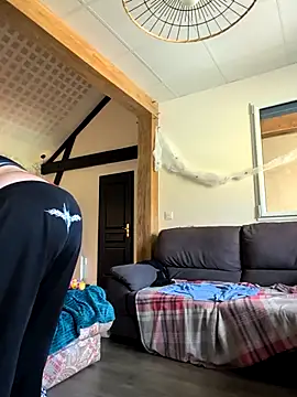 LadyRochester online show from 10/31/25, 01:23