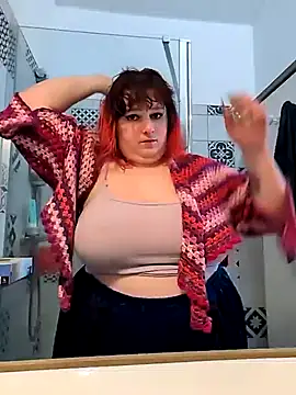 Snapshot of LadyRochester chatting on 03/25/26, 02:01 LadyRochester online show from 03/25/26, 02:01