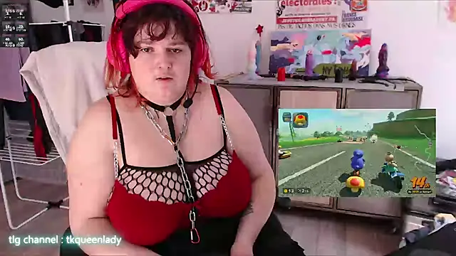 Snapshot of LadyRochester chatting on 04/18/26, 12:42 LadyRochester online show from 04/18/26, 12:42