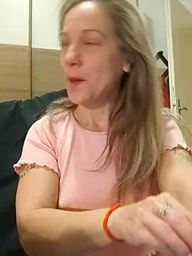 Snapshot of Dark_Angel_22 chatting on 01/09/26, 05:43 Dark Angel 22 online show from 01/09/26, 05:43