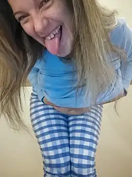 Snapshot of Dark_Angel_22 chatting on 03/03/26, 05:35 Dark Angel 22 online show from 03/03/26, 05:35