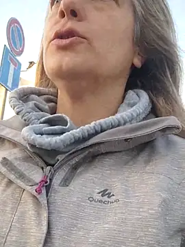 Snapshot of Dark_Angel_22 chatting on 04/24/26, 04:37 Dark Angel 22 online show from 04/24/26, 04:37