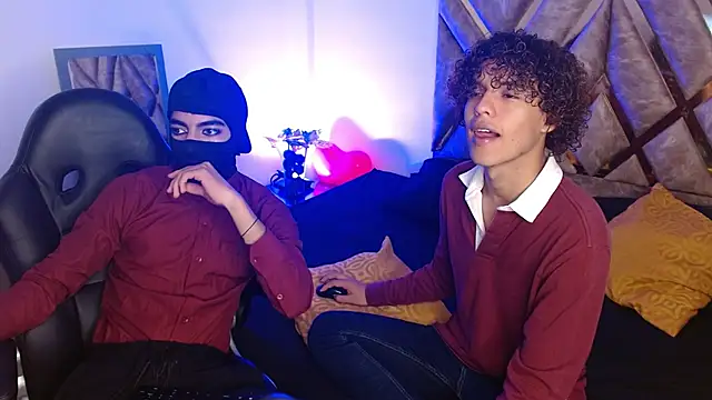 Snapshot of nickolas_moon chatting on 02/22/25, 06:52 nickolas moon online show from 02/22/25, 06:52