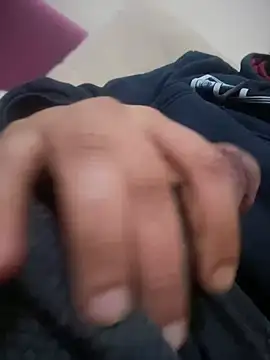 Snapshot of 34mert343431 chatting on 02/17/25, 05:53 34mert343431 online show from 02/17/25, 05:53