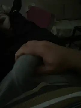 Snapshot of 34mert343431 chatting on 02/23/25, 02:57 34mert343431 online show from 02/23/25, 02:57