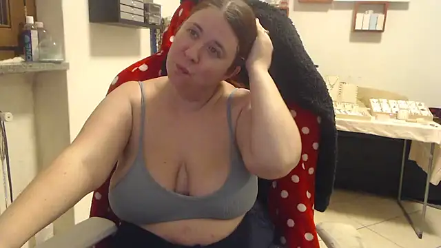 valerysexy online show from 10/31/25, 11:06