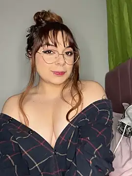 NatyOlson online show from 03/18/25, 04:15