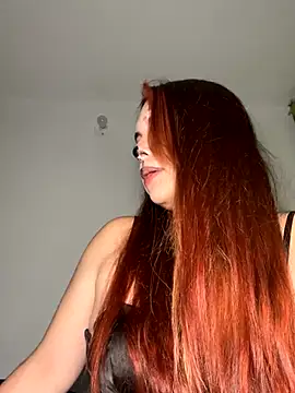 Snapshot of NatyOlson chatting on 11/01/25, 03:41 NatyOlson online show from 11/01/25, 03:41