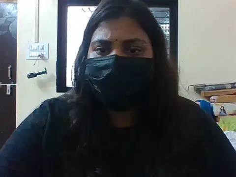 Hotmilfxox online show from 05/15/26, 07:37